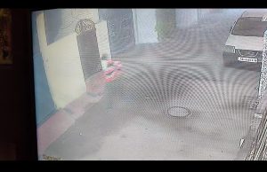 ਪਤਨੀ ਦਾ ਹਾਲ ਜਾਨਣ ਦੇ ਲਈ ਸਹੁਰੇ ਗਿਆ ਸੀ ਸ਼ਖਸ, ਪਿੱਛੋਂ ਚੋਰਾਂ ਨੇ ਕਰ ਤਾ ਘਰ ਸਾਫ, ਗੋਲਡ ਸਮੇਤ 30 ਹਜ਼ਾਰਾ ਦੀ ਨਗਦੀ