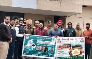 ਹੈਲਪ ਡੈਸਕਾਂ ਰਾਹੀਂ ਨਸ਼ਿਆਂ ਦੇ ਮਾੜੇ ਪ੍ਰਭਾਵਾਂ ਬਾਰੇ ਲੋਕਾਂ ਨੂੰ ਜਾਗਰੂਕ ਕਰਨਾ ਵਧੀਆਂ ਉਪਰਾਲਾ – ਡੀ. ਐੱਸ. ਪੀ. ਪਲਵਿੰਦਰ ਸਿੰਘ