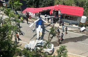 ਸੰਗਤਾਂ ਨੂੰ ਕੇਦਾਰਨਾਥ ਲੈ ਕੇ ਜਾ ਰਹੇ ਹੈਲੀਕਾਪਟਰ ਦੀ ਸੜਕ ‘ਤੇ ਕਰਵਾਈ ਐਮਰਜੈਂਸੀ ਲੈਂਡਿੰਗ