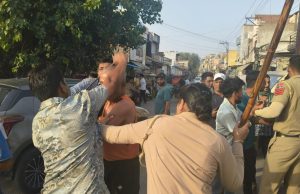 Jalandhar ‘ਚ ਨਾਕੇ ਦੌਰਾਨ ਹਾਈਵੋਲਟੇਜ ਡਰਾਮਾ, ਮਹਿਲਾ ਇੰਸਪੈਕਟਰ ਨਾਲ ਬਦਸਲੂਕੀ