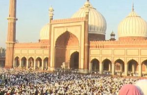 Delhi: ਬਕਰੀਦ ‘ਤੇ ਜਾਮਾ ਮਸਜਿਦ ‘ਚ ਕੀਤੀ ਗਈ ਨਮਾਜ਼ ਅਦਾ, ਲੋਕਾਂ ਦੀ ਮੰਗ- ਕੁਰਬਾਨੀ ‘ਤੇ ਬੰਦ ਹੋਣੀ ਚਾਹੀਦੀ ਰਾਜਨੀਤੀ