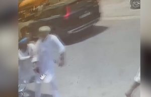 Moga ‘ਚ ਸੀਵਰੇਜ ਨੂੰ ਲੈ ਕੇ ਵਿਵਾਦ, ਮੇਅਰ ਨੇ ਕੱਢੀ ਪਿਸਤੌਲ, ਘਟਨਾ ਸੀਸੀਟੀਵੀ ‘ਚ ਕੈਦ