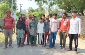 ਪੰਚਾਇਤ ਮੈਂਬਰ ਦਾ ਪ੍ਰਵਾਸੀਆਂ ‘ਤੇ ਜ਼ੁਲਮ, ਮਿਰਚ ਸਪਰੇਅ ਦਾ ਕੀਤਾ ਛਿੜਕਾਅ, ਔਰਤ ਨੂੰ ਵਾਲਾਂ ਤੋਂ ਘਸੀਟਿਆ