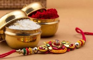 Raksha Bandhan ‘ਤੇ ਬਾਜ਼ਾਰਾਂ ਵਿੱਚ ਰੌਣਕਾਂ, ਟਰੈਡੀ ਤੇ ਸਟਾਈਲਿਸ਼ ਰੱਖੜੀ ਬਾਰੇ ਜਾਣੋ