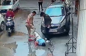 Batala: ਪੱਤਰਕਾਰ ਦੀ ਸਬ-ਇੰਸਪੈਕਟਰਾਂ ਵੱਲੋਂ ਕੁੱਟਮਾਰ, ਮਰਿਆ ਸਮਝ ਕੇ ਮੌਕੇ ਤੋਂ ਭੱਜੇ