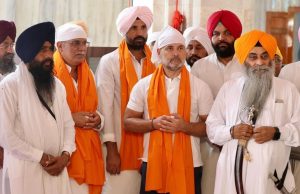 ਗੁਰਦੁਆਰੇ ‘ਚ ਰਾਹੁਲ ਗਾਂਧੀ ਨੂੰ ਸਿਰੋਪਾਓ ਦੇਣ ‘ਤੇ ਵਿਵਾਦ, SGPC ਨੇ ਸ਼ੁਰੂ ਕੀਤੀ ਜਾਂਚ, ਕਿਹਾ- ਦੋਸ਼ੀਆਂ ਵਿਰੁੱਧ ਕਰਨਗੇ ਕਾਰਵਾਈ