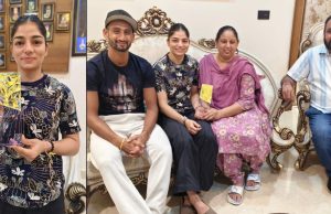 Jalandhar: ਪਲੇਅਰ ਆਫ ਦ ਟੂਰਨਾਮੈਂਟ ਜਿੱਤਣ ਤੋਂ ਬਾਅਦ ਸਹੁਰੇ ਘਰ ਪਹੁੰਚੀ Udita Duhan , ਪਰਿਵਾਰ ‘ਚ ਖੁਸ਼ੀ ਦਾ ਮਾਹੌਲ