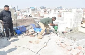 Jalandhar: Abadpura ‘ਚ ਪੁਲਿਸ ਤੇ ਨਿਗਮ ਦੀ ਵੱਡੀ ਕਾਰਵਾਈ ! 2 ਮਸ਼ਹੂਰ ਨਸ਼ਾ ਤਸਕਰ ਔਰਤਾਂ ਦੀ ਗੈਰ-ਅਧਿਕਾਰਤ ਜਾਇਦਾਦ ਢਾਹੀ