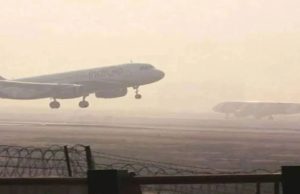 Chandigarh ‘ਚ ਧੁੰਦ ਦਾ ਕਹਿਰ, 2 ਉਡਾਣਾਂ ਰੱਦ; ਘੱਟ ਵਿਜ਼ੀਬਿਲਟੀ ਕਾਰਨ ਦਿੱਲੀ ਦੀਆਂ 228 ਫਲਾਇਟਾਂ ‘ਤੇ ਵੀ ਅਸਰ