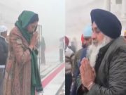 Sukhbir ਤੇ Harsimrat Badal ਦਰਬਾਰ ਸਾਹਿਬ ਹੋਏ ਨਤਮਸਤਕ, ਮਨਰੇਗਾ ਤੇ ਨਿਊਜ਼ੀਲੈਂਡ ਵਿਵਾਦ ‘ਤੇ ਕੀ ਬੋਲੇ?
