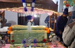 Jalandhar ਦੇ ਪਿੰਡ ਮਾਹਲਾ ‘ਚ ਬੇਅਦਬੀ ਦੀ ਘਟਨਾ, ਸ੍ਰੀ ਗੁਰੂ ਗ੍ਰੰਥ ਸਾਹਿਬ ਜੀ ਦੇ ਅੰਗ ਪਾੜ ਕੇ ਸੁੱਟੇ ਗਏ