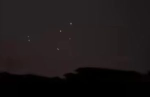 ਜੰਮੂ-ਕਸ਼ਮੀਰ ‘ਚ LoC ‘ਤੇ ਦਿਖੇ ਪੰਜ ਪਾਕਿਸਤਾਨੀ ਡਰੋਨ, ਹਾਈ ਅਲਰਟ ‘ਤੇ ਸੁਰੱਖਿਆ ਬਲ