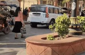 ਸ੍ਰੀ ਹਰਿਮੰਦਰ ਸਾਹਿਬ ‘ਚ ਪੁਲਿਸ ਦੀ ਕਾਰਵਾਈ ‘ਤੇ ਭੜਕੀ SGPC, 2 ਮੁਲਾਜ਼ਮਾਂ ਨੂੰ ਕਮਰੇ ‘ਚ ਕੀਤਾ ਬੰਦ