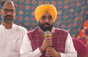 Jalandhar ਦੇ Adampur ‘ਚ ਸੀਐਮ ਮਾਨ ਨੇ ਕੀਤੀ ਲੋਕ ਮਿਲਣੀ, ਸਮੱਸਿਆਵਾਂ ਦਾ ਜਾਣਿਆ ਹਾਲ