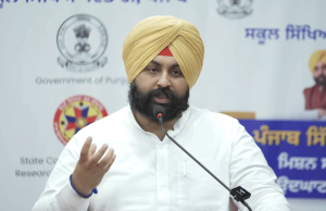 Absent ਰਹਿਣ ‘ਤੇ ਬੱਚਿਆਂ ਦੇ ਮਾਪਿਆਂ ਨੂੰ ਜਾਵੇਗਾ ਮੈਸੇਜ, ਪੰਜਾਬ ਦੇ ਸਕੂਲਾਂ ‘ਚ SMS ਅਲਰਟ ਸਿਸਟਮ ਲਾਂਚ