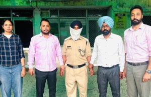 Ludhiana Vigilance ਦੀ ਵੱਡੀ ਕਾਰਵਾਈ, GLADA ਦਾ ਸੁਰੱਖਿਆ ਗਾਰਡ 5000 ਰਿਸ਼ਵਤ ਲੈਂਦਾ ਰੰਗੇ ਹੱਥੀਂ ਕਾਬੂ