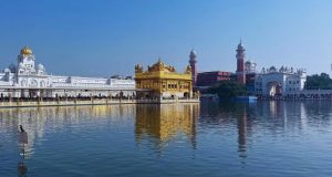 ਗੁਰਦੁਆਰਾ ਸ਼ਹੀਦ ਬਾਬਾ ਗੁਰਬਖ਼ਸ਼ ਸਿੰਘ ਵਿਖੇ ਬੇਅਦਬੀ ਦੀ ਕੋਸ਼ਿਸ਼, ਗੁਰੂ ਸਾਹਿਬ ਦੀ ਹਜ਼ੂਰੀ ‘ਚੋਂ ਸ਼ਖ਼ਸ ਨੇ ਚੁੱਕੀ ਸ੍ਰੀ ਸਾਹਿਬ; ਸੇਵਾਦਾਰਾਂ ਨੇ ਕੀਤਾ ਪੁਲਿਸ ਹਵਾਲੇ