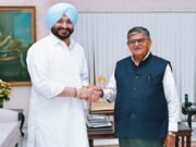 ਪੁੱਤ ਦੇ ਕੀਤੇ ਦੀ ਮਾਂ ਨੂੰ ਨਹੀਂ ਮਿਲਣੀ ਚਾਹੀਦੀ ਸਜ਼ਾ… ਜਗਤਾਰ ਹਵਾਰਾ ਪੈਰੋਲ ਮੁੱਦੇ ‘ਤੇ ਬਿੱਟੂ ਦੀ ਰਾਜਪਾਲ ਨਾਲ ਮੁਲਾਕਾਤ