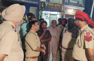 Barnala: ਨਸ਼ੇੜੀਆਂ ਤੋਂ ਪਰੇਸ਼ਾਨ ਲੋਕਾਂ ਦਾ ਸੰਘਰਸ਼, ਬੋਲੇ- ਖ਼ੁਦ ਦੇਣਾ ਪੈ ਰਿਹਾ ਪਹਿਰਾ; ਇਲਾਕੇ ‘ਚ ਕੰਧ ਬਣਾਉਣ ਦੀ ਮੰਗ