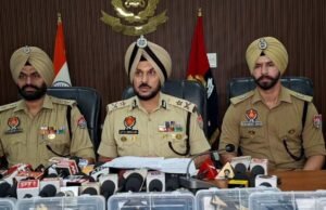 Amritsar Rural Police ਨੂੰ ਮਿਲੀ ਵੱਡੀ ਸਫਲਤਾ, ਹਥਿਆਰਾਂ ਤੇ ਨਸ਼ੀਲੇ ਪਦਾਰਥਾਂ ਦੇ ਤਸਕਰਾਂ ਦਾ ਪਰਦਾਫਾਸ਼, 4 ਤਸਕਰ ਗ੍ਰਿਫ਼ਤਾਰ